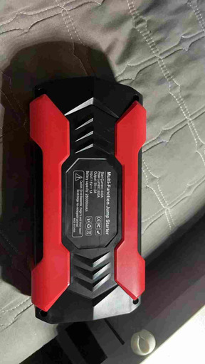 ARRANCADOR DE COCHE DE 1000 A CON 28000MAH POWER BANK