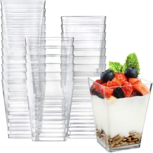Vasitos desechables transparentes con tapa 150ml 50 pzas